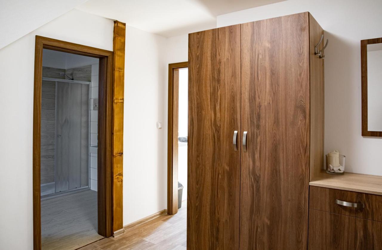 Apartmany Kurojedy Bor Dış mekan fotoğraf