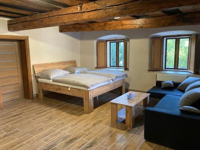 Apartmany Kurojedy Bor Dış mekan fotoğraf